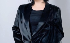 羽月希产后哺乳期挤奶水